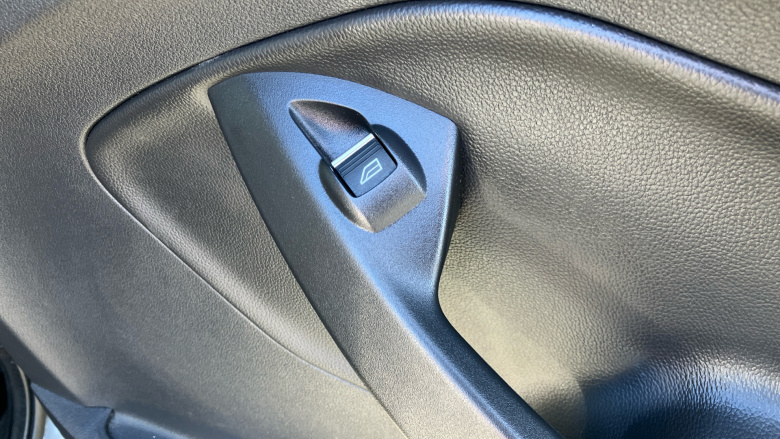 Ford Kuga 2.0 TDCi Titanium 5dr 2WD Diesel Estate